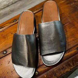 L'Amour Des Pieds Pewter Metallic Daney Flat Slide Sandals Size 10